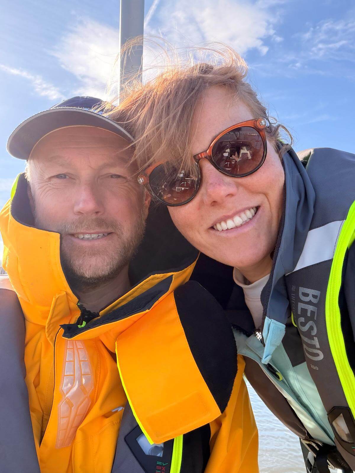 Esther en Bastiaan aan boord